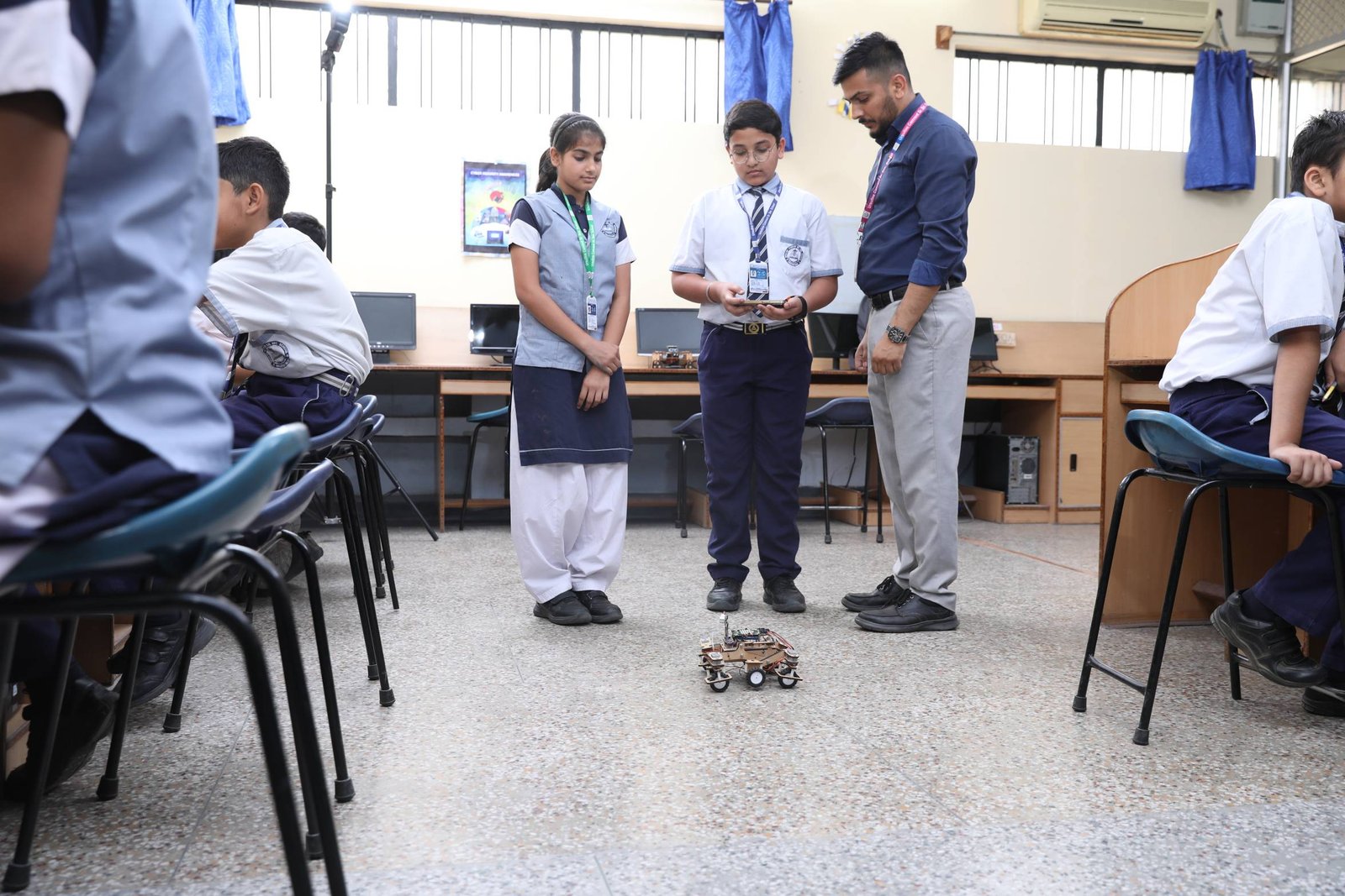 Computer & Robotics Lab